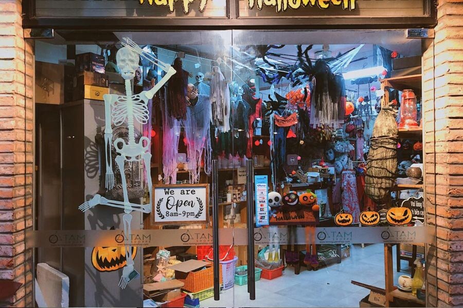 Cửa hàng đồ Halloween có tiếng ở Hà Nội