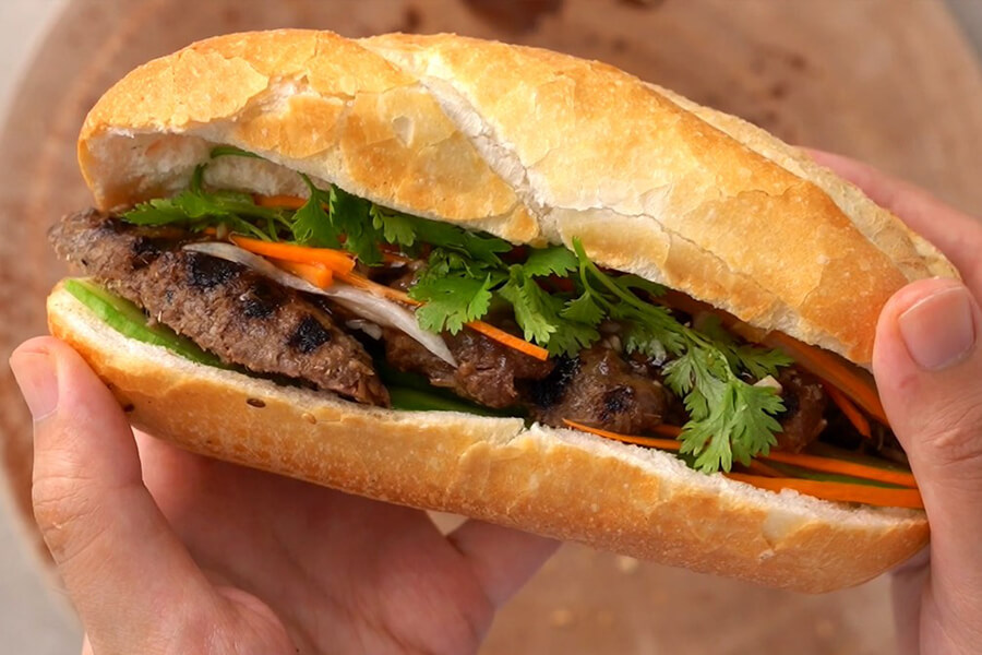 Quán bánh mì ngon nổi tiếng tại Hà Nội