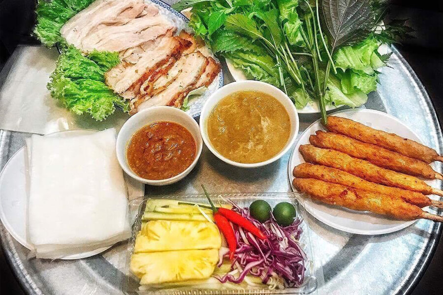 Quán bánh tráng cuốn thịt heo chất lượng ở Hà Nội