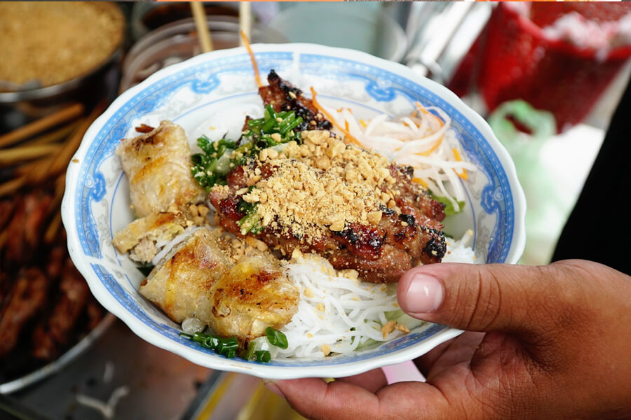 Quán bún thịt nướng chất lượng ở Hà Nội