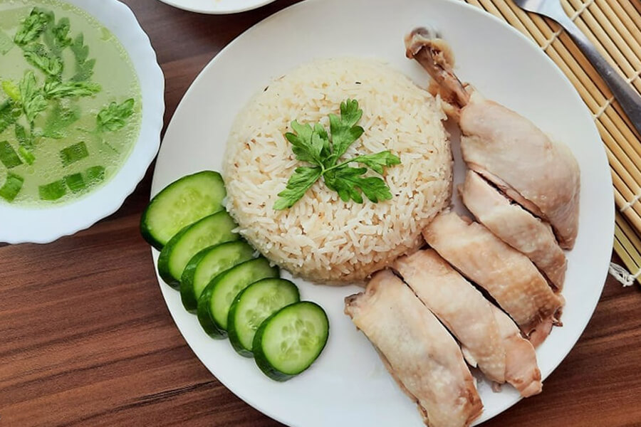 Địa chỉ ăn cơm gà ngon ở Hà Nội