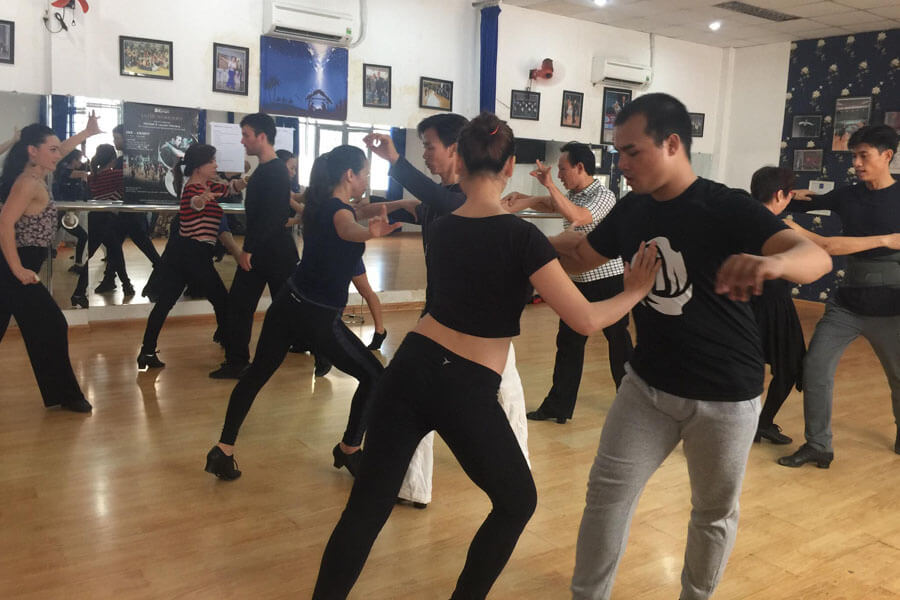 Trung tâm dạy khiêu vũ nổi tiếng tại Hà Nội