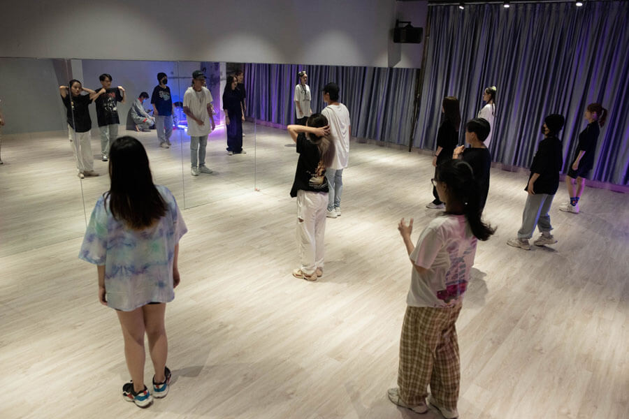 Lớp học nhảy chuyên nghiệp tại Hà Nội