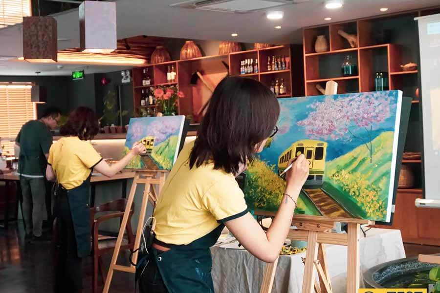 Lớp học vẽ cho người lớn tại Hà Nội