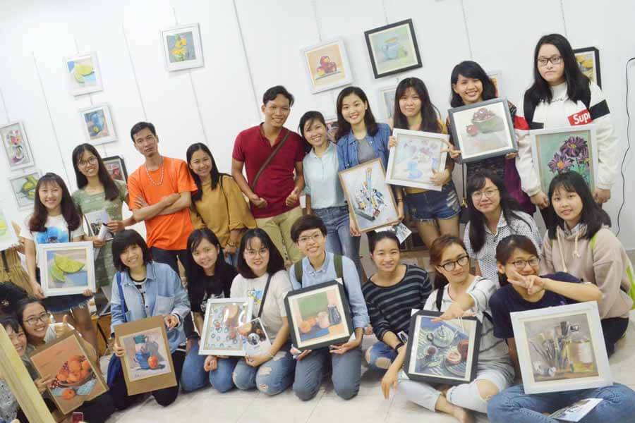Điểm chuyên dạy vẽ cho người lớn tại Hà Nội