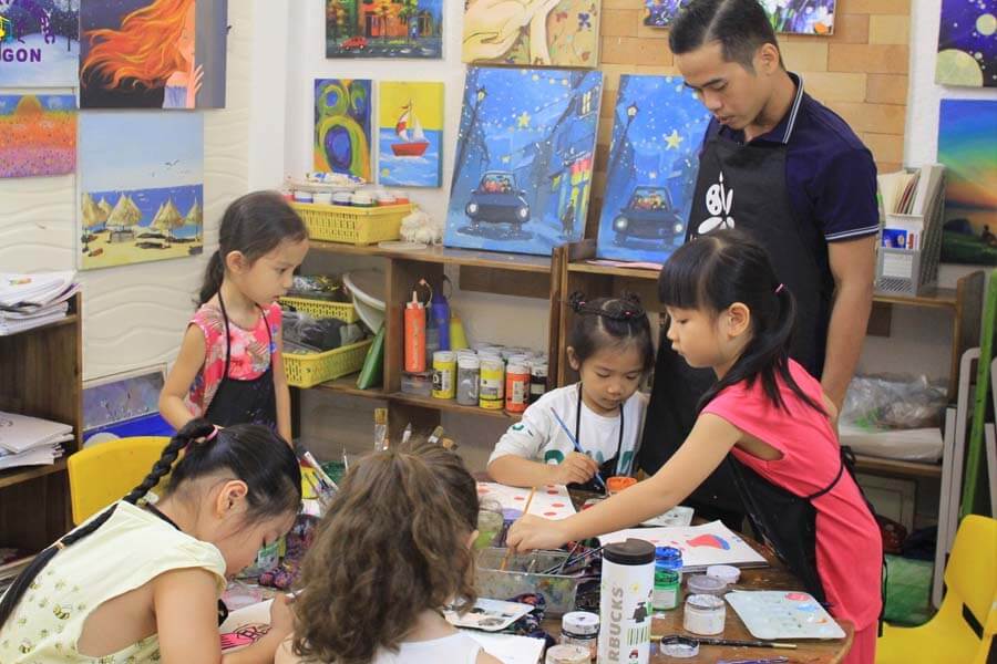 Lớp dạy vẽ cơ bản và nâng cao cho trẻ em tại Hà Nội