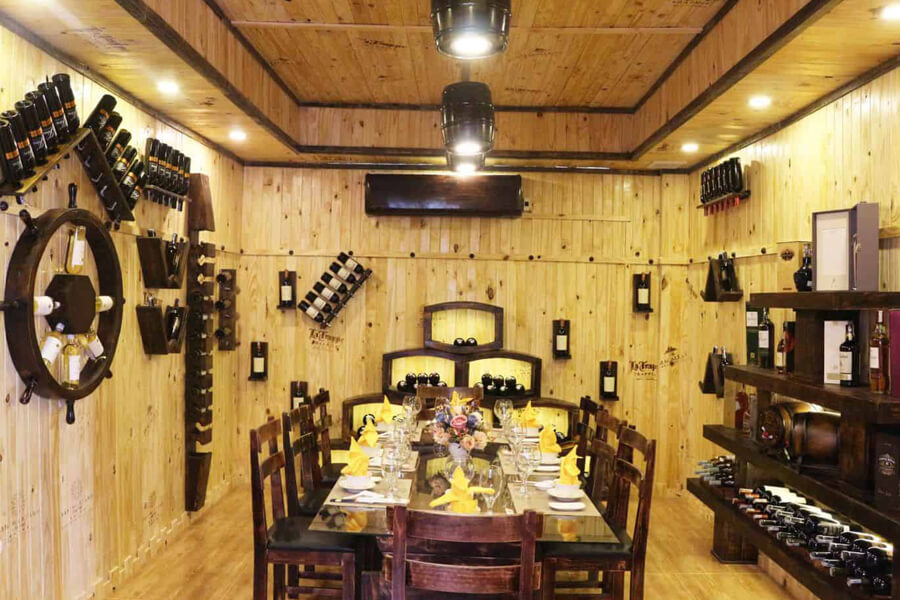 Nhà hàng rượu vang được đánh giá cao ở Hà Nội