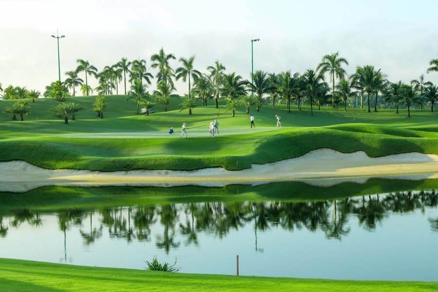 Sân golf đẳng cấp tại Hà Nội
