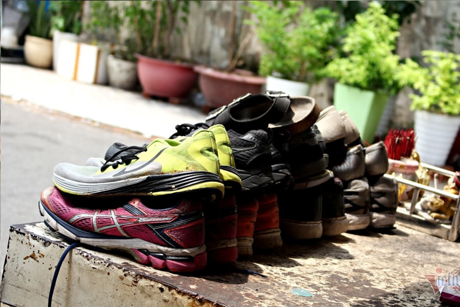 Địa chỉ sửa giày dép giá rẻ tại Hà Nội