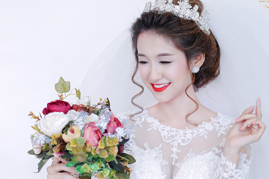 Địa chỉ trang điểm cô dâu ấn tượng tại Hà Nội