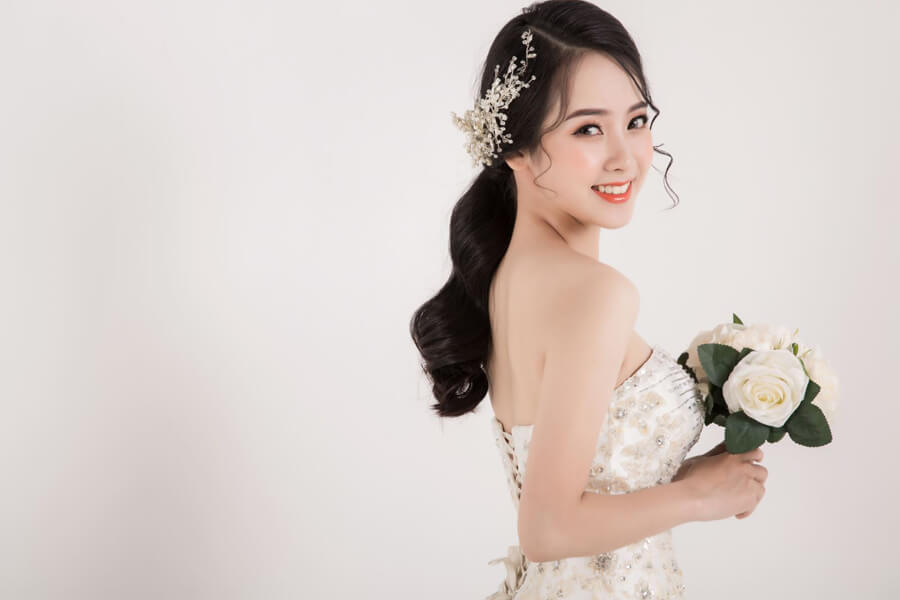Dịch vụ trang điểm cô dâu trọn gói tại Hà Nội